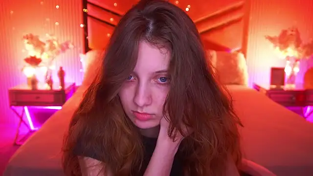 Snapshot of CuteeFoxy chatting on 04/11/26, 12:42 CuteeFoxy online show from 04/11/26, 12:42