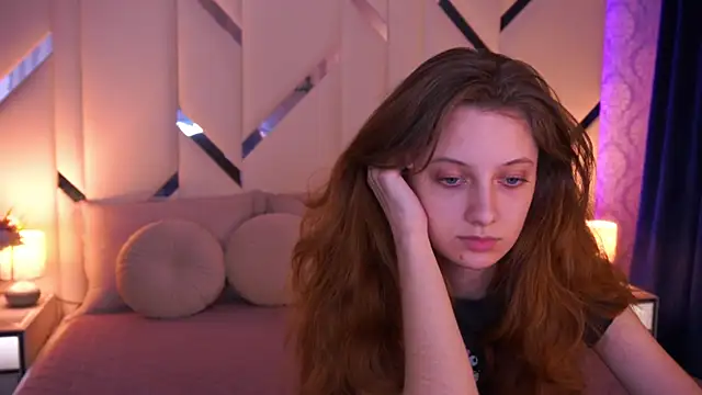 Snapshot of CuteeFoxy chatting on 04/15/26, 12:56 CuteeFoxy online show from 04/15/26, 12:56