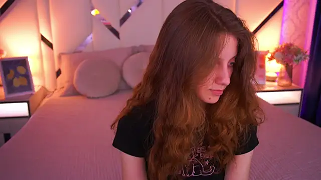 CuteeFoxy online show from 05/11/26, 04:04