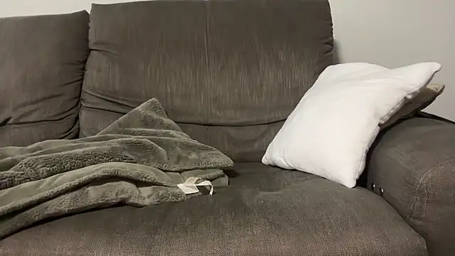 yournextguy online show from 11/09/25, 02:15