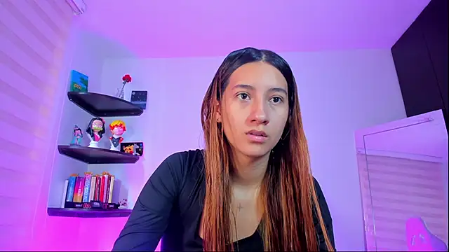 Snapshot of kittyrush_ chatting on 11/21/25, 07:34 kittyrush online show from 11/21/25, 07:34