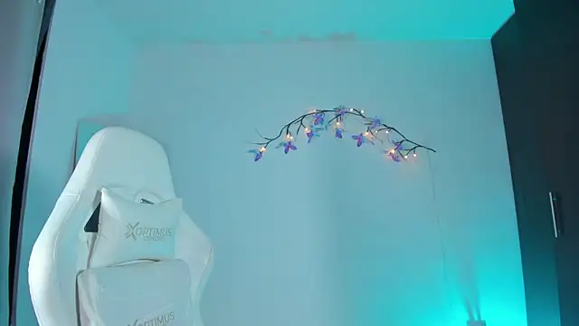 Snapshot of kittyrush_ chatting on 03/16/26, 05:44 kittyrush online show from 03/16/26, 05:44