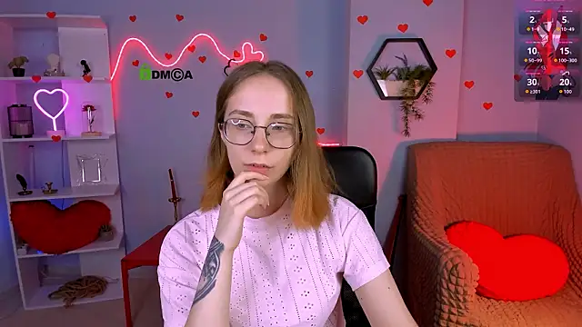 evalora vei online show from 03/25/26, 08:15