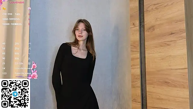 Snapshot of Erosyne chatting on 11/21/25, 05:11 Erosyne online show from 11/21/25, 05:11