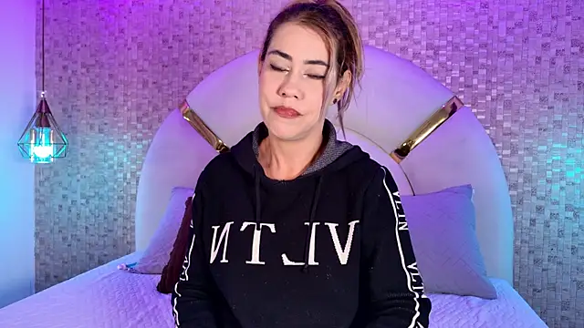 emmy rose25 online show from 03/22/26, 11:57