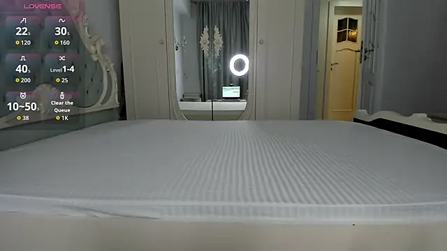 Snapshot of Ailinaioki chatting on 10/15/25, 07:19 Ailinaioki online show from 10/15/25, 07:19