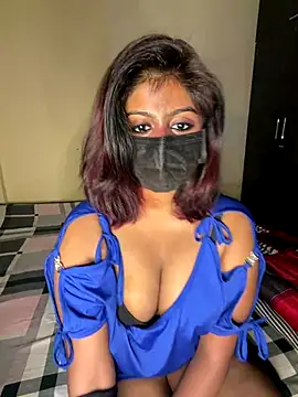 Snapshot of payal_mittal chatting on 11/18/25, 10:36 payal mittal online show from 11/18/25, 10:36