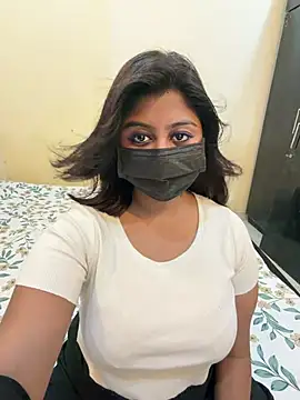 Snapshot of payal_mittal chatting on 04/11/26, 10:36 payal mittal online show from 04/11/26, 10:36