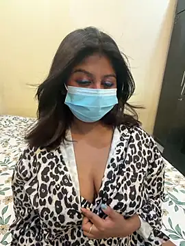 Snapshot of payal_mittal chatting on 04/17/26, 08:34 payal mittal online show from 04/17/26, 08:34