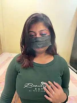 Snapshot of payal_mittal chatting on 05/22/26, 01:24 payal mittal online show from 05/22/26, 01:24