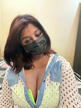 Snapshot of payal_mittal chatting on 06/17/26, 08:54 payal mittal online show from 06/17/26, 08:54