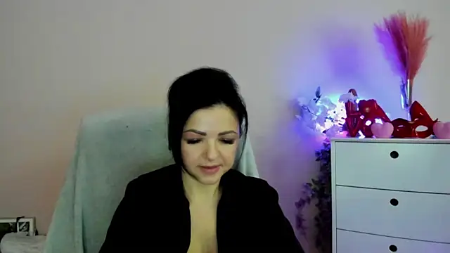 Mollybloom40 online show from 03/30/26, 06:47