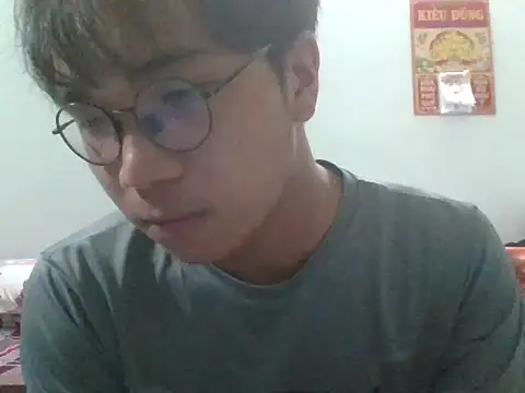 kave2033 online show from 10/23/25, 03:44