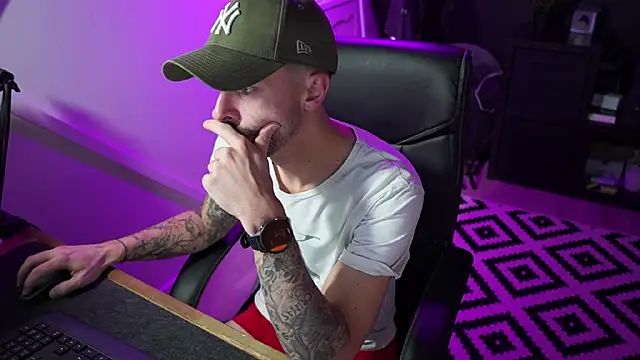 monsieurguitsxxx online show from 12/03/25, 02:26