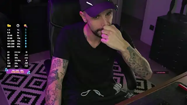 monsieurguitsxxx online show from 01/14/26, 04:12