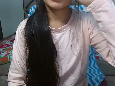 spicy sofiya - online show from 10/25/25, 11:40