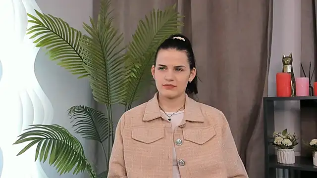 MiyokoShiver online show from 10/16/25, 07:31