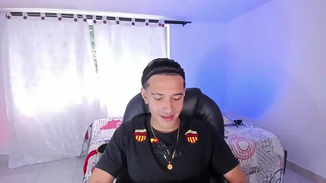 Hayden Boy  online show from 10/21/25, 01:12