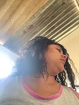 Snapshot of Techi0525 chatting on 11/11/25, 03:56 Techi0525 online show from 11/11/25, 03:56