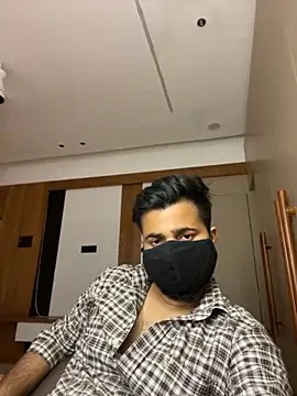 Notme 09 online show from 10/19/25, 03:23