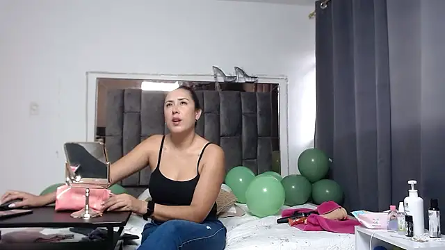 Salmma Milf online show from 03/18/26, 11:46