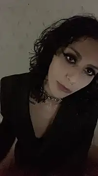 yvessblue online show from 11/30/25, 04:16