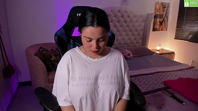 Snapshot of Bluepaula chatting on 10/30/25, 02:40 Bluepaula online show from 10/30/25, 02:40