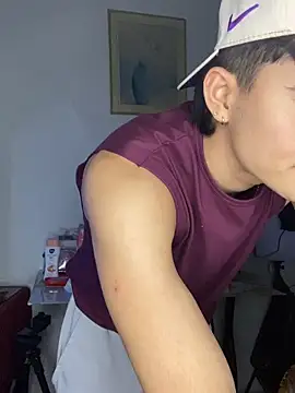 Snapshot of Myke_hotxxx chatting on 11/19/25, 03:17 Myke hotxxx online show from 11/19/25, 03:17