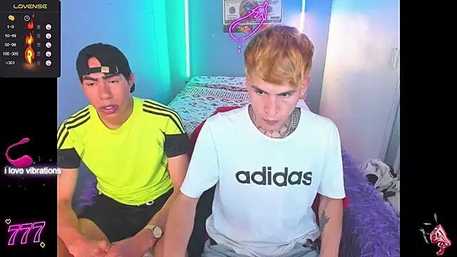 Snapshot of Latin_boysxxxx chatting on 04/05/26, 01:47 Latin boysxxxx online show from 04/05/26, 01:47
