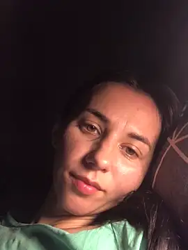 oliviya mur online show from 10/27/25, 11:41