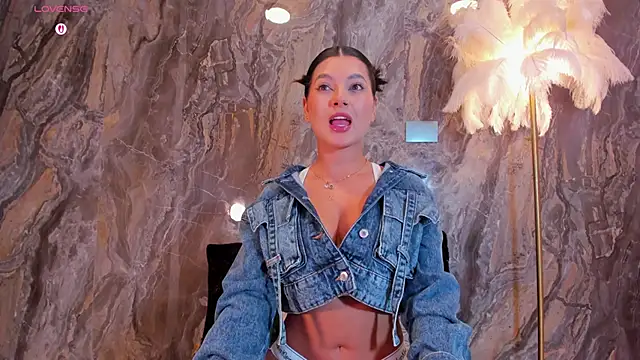 Rashel Frost  online show from 10/30/25, 07:58