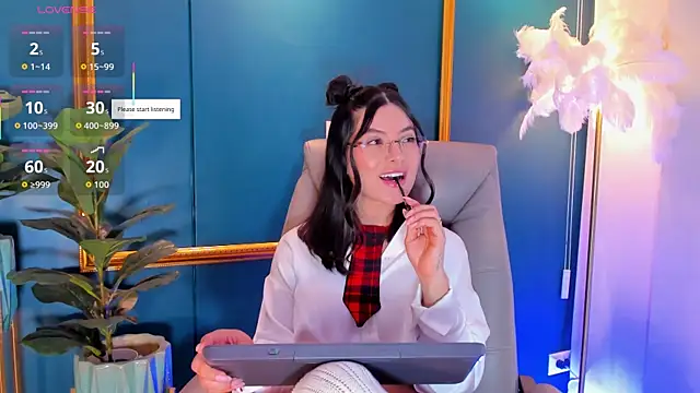 Snapshot of Rashel_Frost_ chatting on 04/30/26, 06:36 Rashel Frost online show from 04/30/26, 06:36