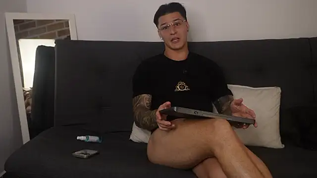 Dominick walker online show from 02/19/26, 03:24