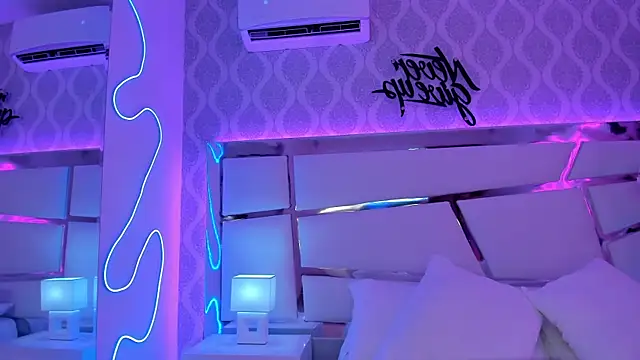 DevoraCarther online show from 10/24/25, 03:19