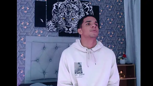 Natan Latino online show from 10/16/25, 03:40