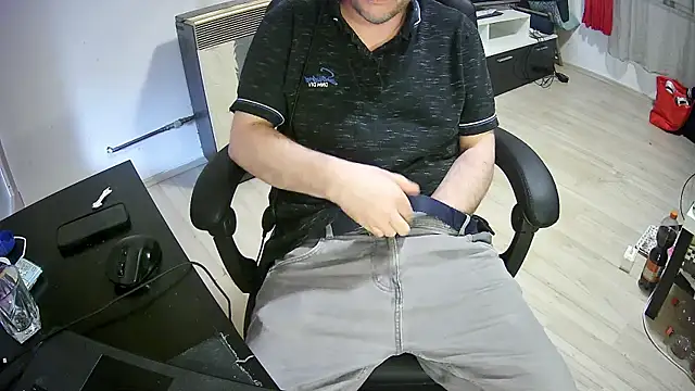 bull419M online show from 04/11/26, 07:56