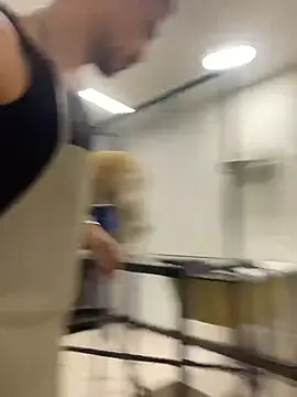 Leonardmoppet online show from 10/25/25, 09:20