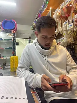 Leonardmoppet online show from 12/01/25, 11:21