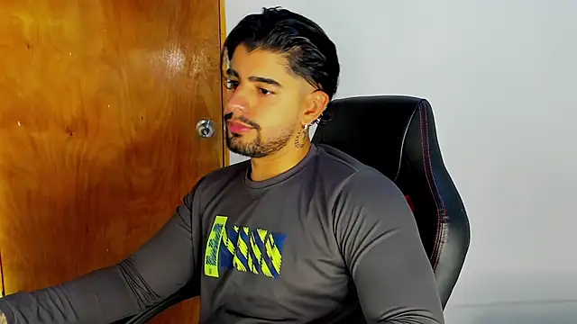 maximo black  online show from 11/06/25, 12:00