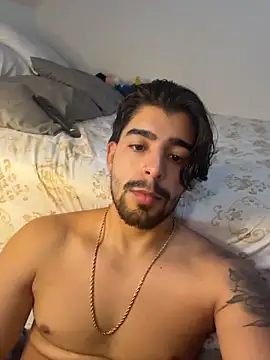 maximo black  online show from 11/12/25, 07:46