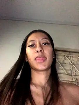 santosz83 online show from 10/21/25, 04:35