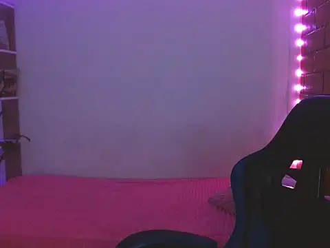 Snapshot of Medussa3033 chatting on 03/09/26, 05:11 Medussa3033 online show from 03/09/26, 05:11