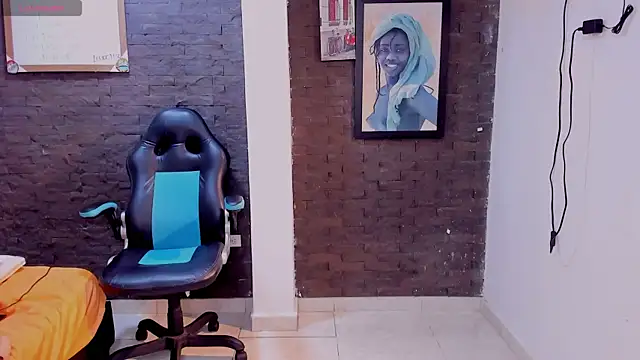 Lessly Cooper online show from 11/14/25, 06:06