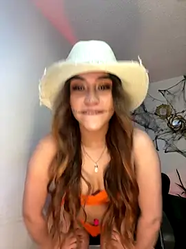 Snapshot of Aliss_rose chatting on 10/16/25, 03:57 Aliss rose online show from 10/16/25, 03:57