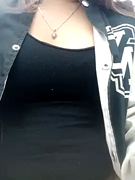 Snapshot of Myzak- chatting on 11/25/25, 09:59 Myzak- online show from 11/25/25, 09:59