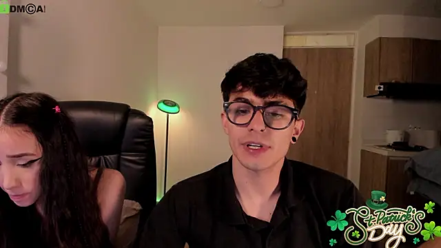 Snapshot of Mikeyvioleta_ chatting on 03/17/26, 10:57 Mikeyvioleta online show from 03/17/26, 10:57