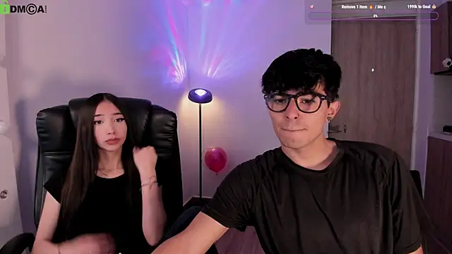 Snapshot of Mikeyvioleta_ chatting on 04/05/26, 04:04 Mikeyvioleta online show from 04/05/26, 04:04