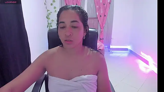 Snapshot of Kruela chatting on 05/02/26, 12:26 Kruela online show from 05/02/26, 12:26