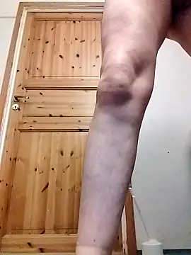 Snapshot of Wantmyassfilled chatting on 11/22/25, 11:48 Wantmyassfilled online show from 11/22/25, 11:48