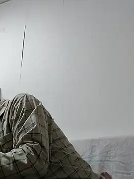 Snapshot of caige8888 chatting on 10/25/25, 09:17 caige8888 online show from 10/25/25, 09:17